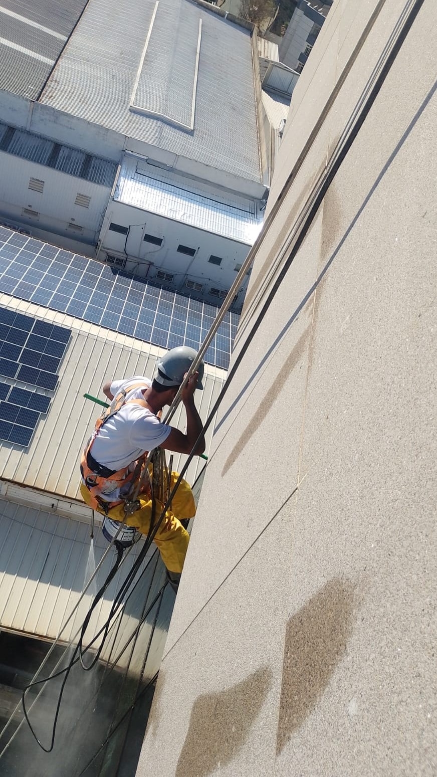 WhatsApp Image 2025-12-19 at 09.56.01 (1)-min